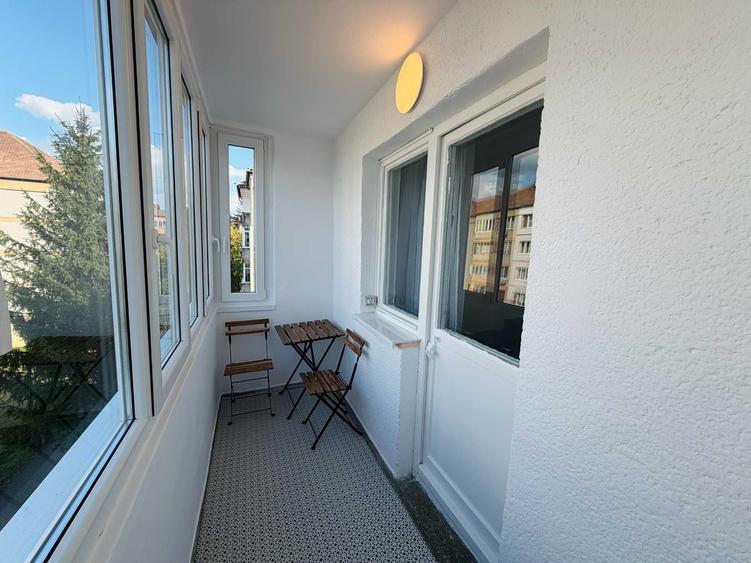 Apartament cu 3 camere decomandat în Ștrand