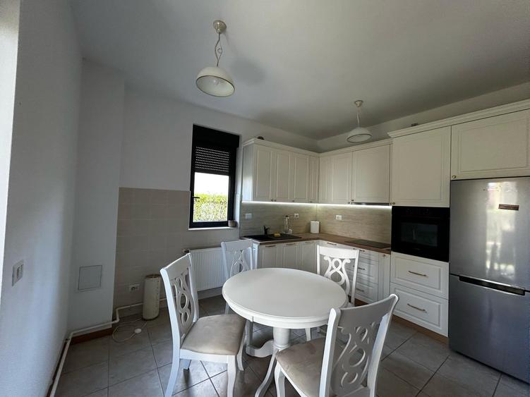 Apartament cu 2 camere în Lipovei