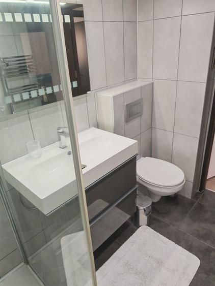 Proprietar inchiriez apartament pe Calea Dorobantilor, 2 camere, 61 mp, balcon, etaj 3 - 4