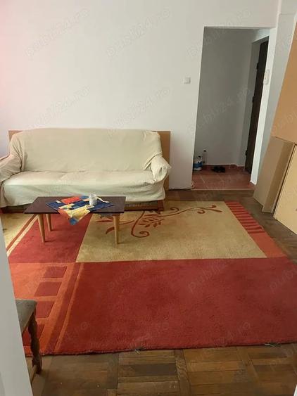 Apartament cu 2 camere semidecomandat în Tipografilor