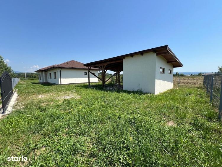 Casă cu 4 camere cu Teren 1500 Mp în Săcălășeni