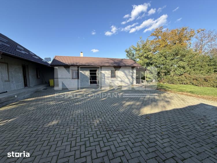 Casă cu 4 camere cu Teren 898 Mp în Mitocu Dragomirnei