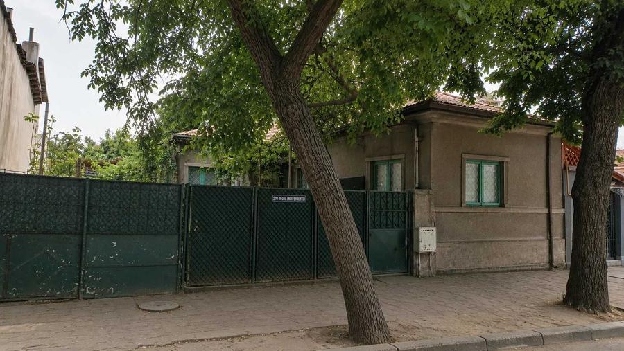 Casă cu 3 camere în Independenței