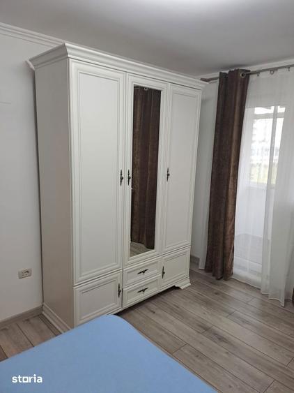 Apartament cu 2 camere, mobilat în Micro 14
