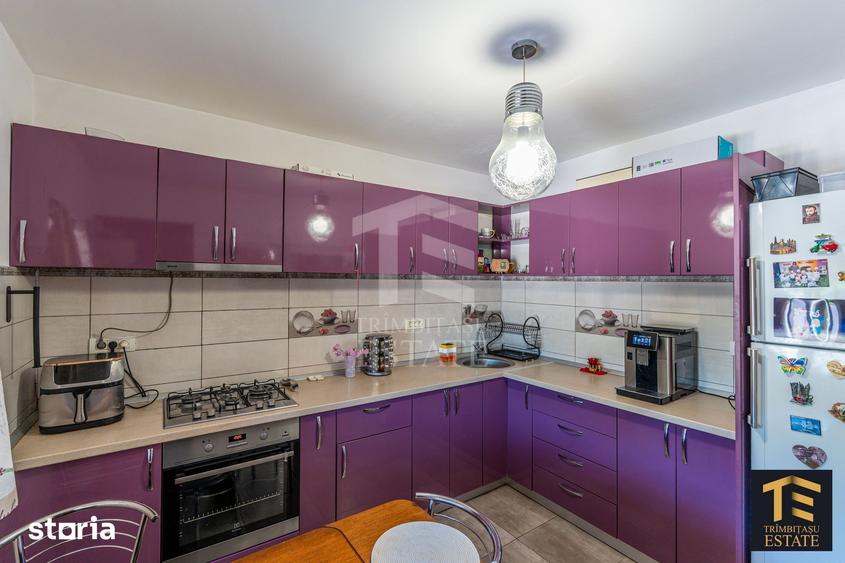 Casă cu 6 camere cu Teren 343 Mp în Central