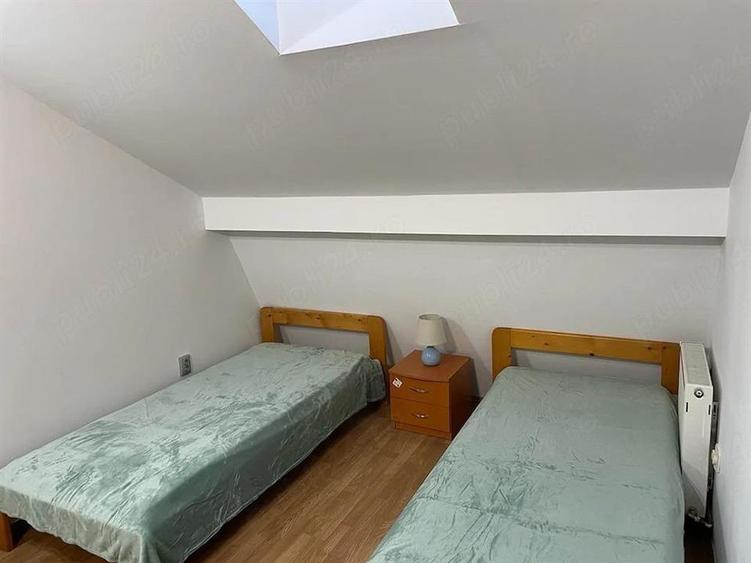 Apartament cu 4 camere decomandat, mobilat în Vasile Aaron