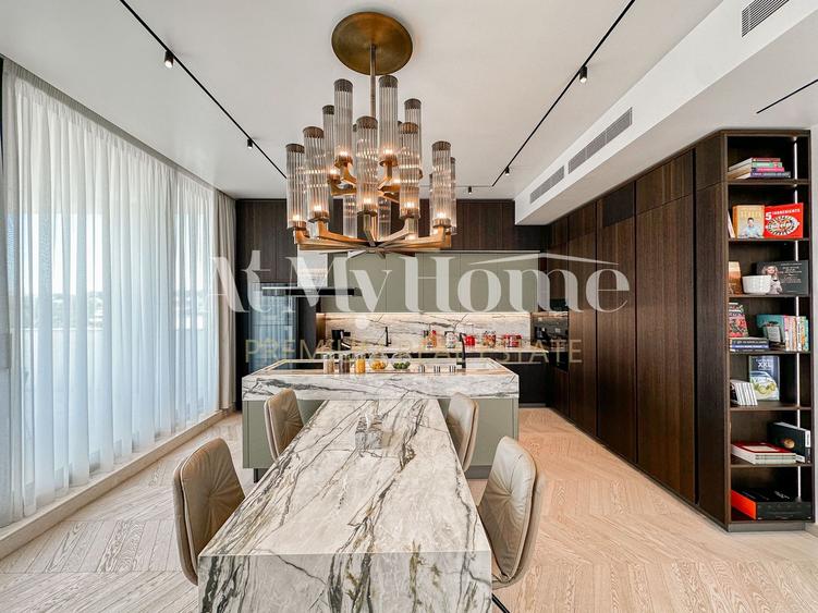 Penthouse cu 5 camere decomandat, mobilat în Băneasa