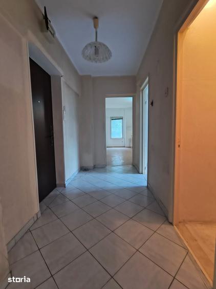 Apartament cu 2 camere decomandat în Tomis II