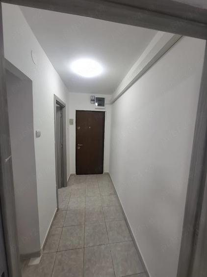 Apartament cu 3 camere nedecomandat în Șagului
