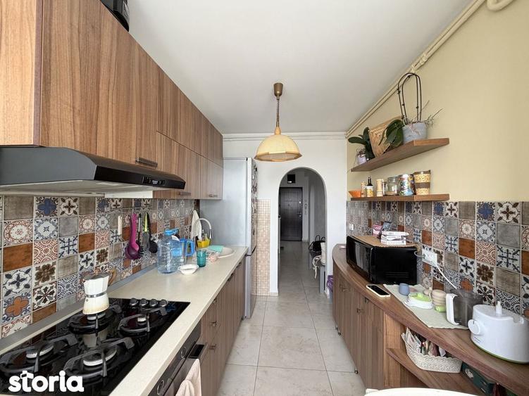 Apartament cu 3 camere, mobilat în Floreasca