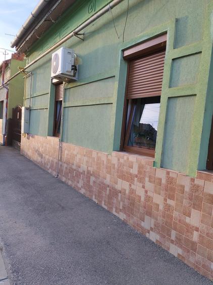 Casă cu Teren 1000 Mp în Central