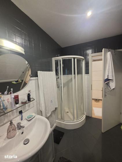 Apartament cu 3 camere în Șoseaua Nordului