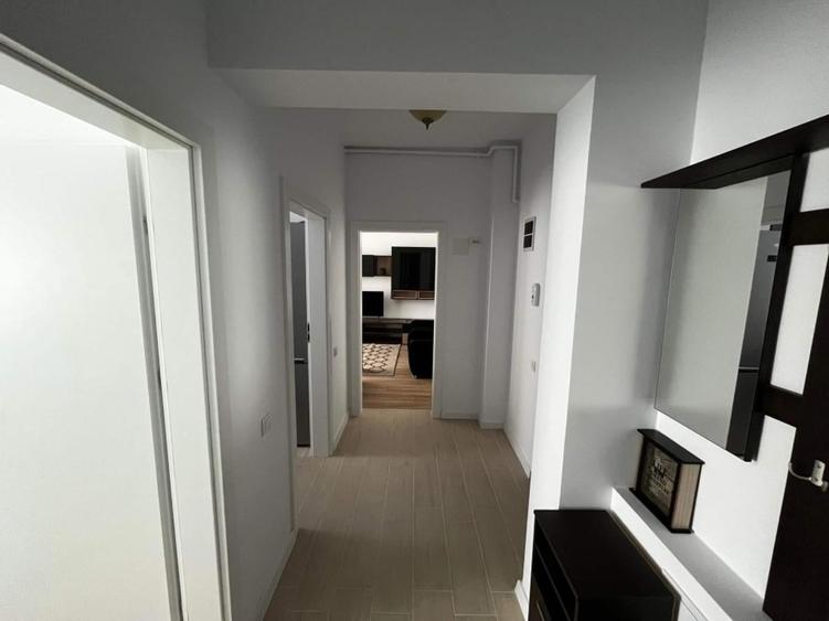Apartament cu 2 camere decomandat în Păcii