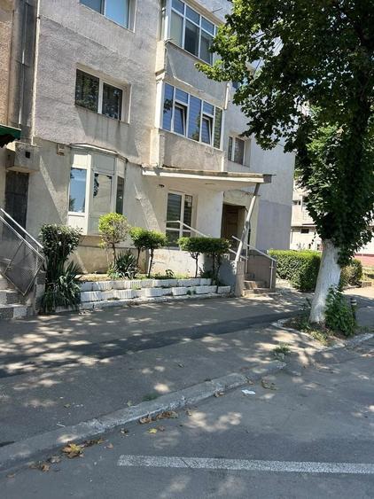 Spațiu comercial, de 60 mp, în Central