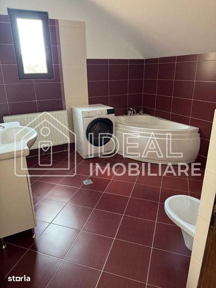 Casă cu 4 camere cu Teren 350 Mp în Central