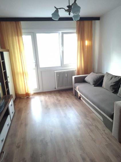 Apartament cu 2 camere semidecomandat în Nord