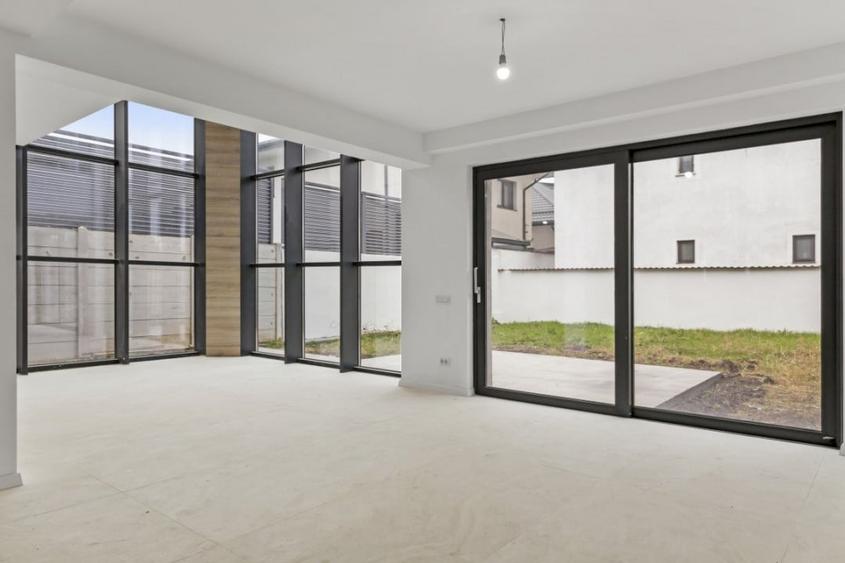 Duplex cu 6 camere cu Canalizare în Pipera