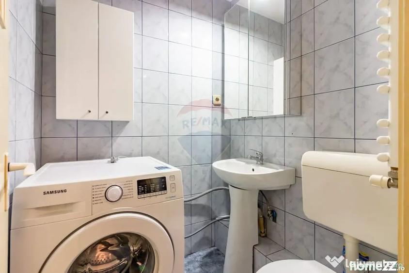 Apartament cu 3 camere decomandat în Nerva Traian