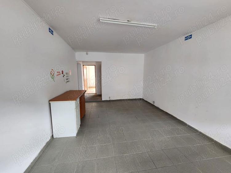Spațiu comercial, de 54 mp, în Central