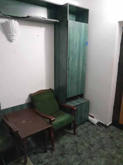 Apartament cu 2 camere semidecomandat în Podu Roș