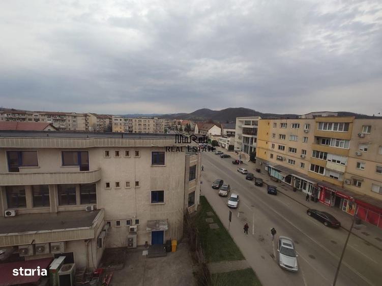 Apartament cu 3 camere în Ultracentral