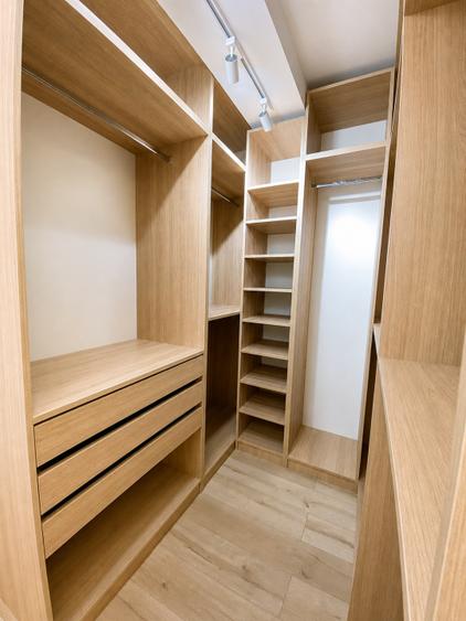 Apartament cu 3 camere, mobilat în Central