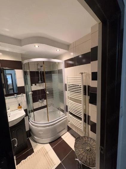 Inchiriez apartament 3 camere 450 euro - 3