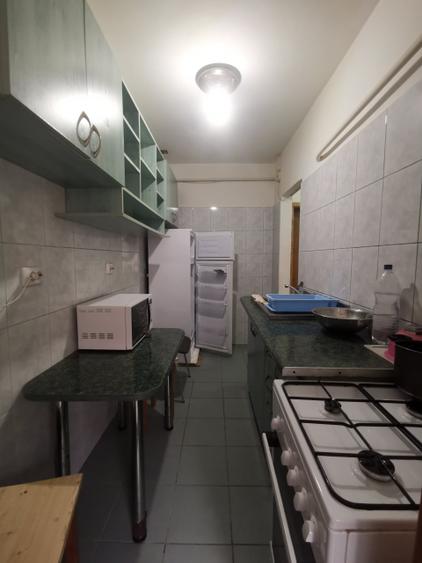 Garsonieră decomandată în Central