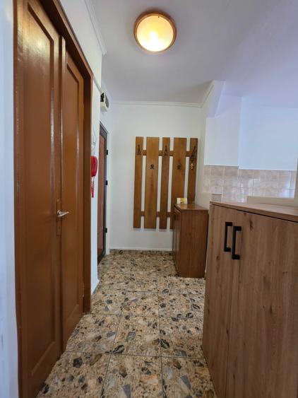 Apartament cu 2 camere semidecomandat în Rogerius