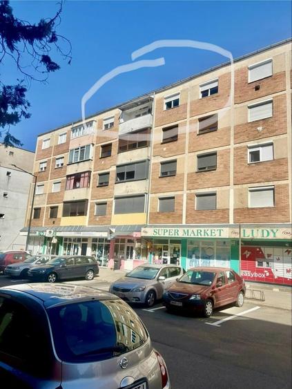 Apartament de Vanzare - 3