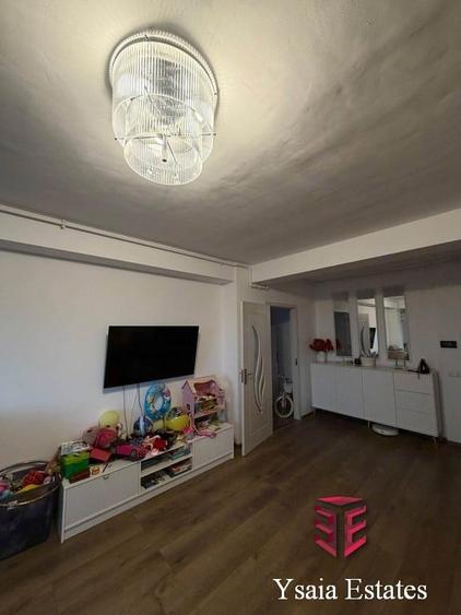 Apartament cu 2 camere decomandat în Km 4-5