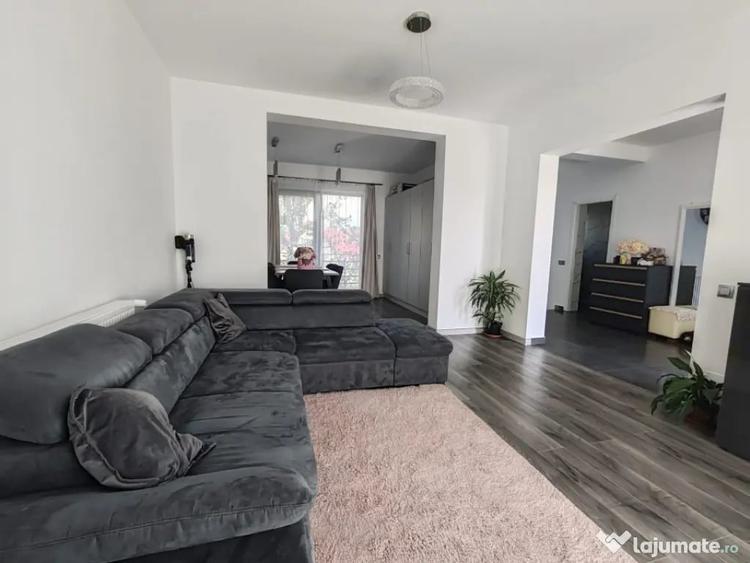 Casă cu 4 camere cu Teren 416 Mp în Florești