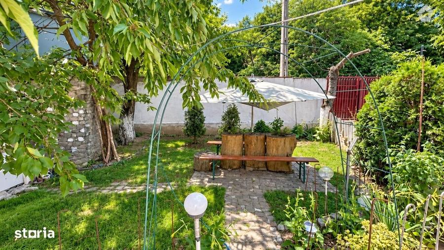 Casă cu 4 camere în Filipeștii de Pădure