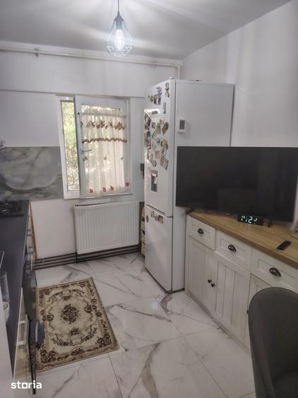 Apartament la Parter, 2 camere fara balcon situat in zona Confec?ii - 6