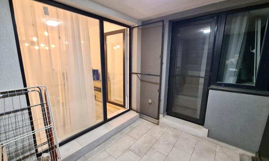 Apartament cu 2 camere semidecomandat, mobilat în Titan