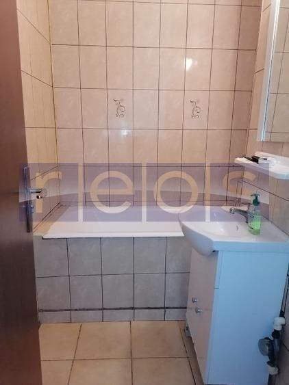 Garsonieră decomandată, mobilată în Dristor