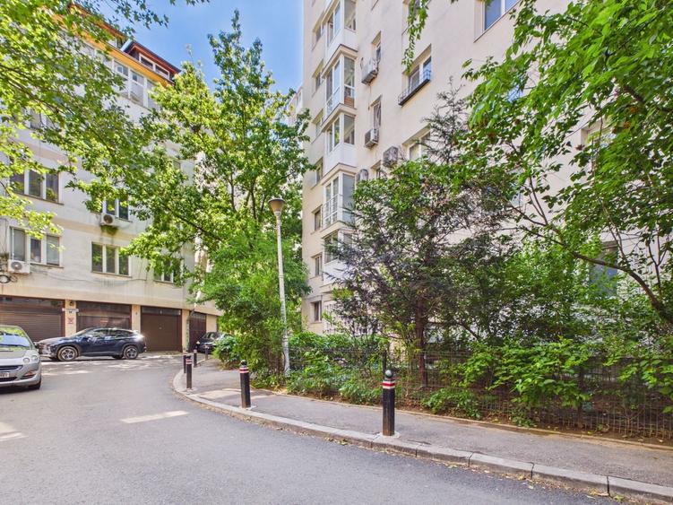 Apartament cu 2 camere decomandat în Dorobanți