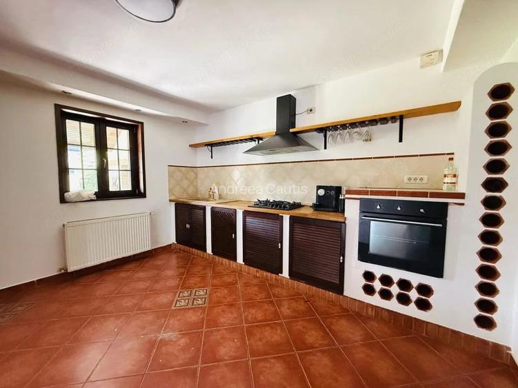 DE INCHIRIAT Casa individuala, 180mp utili, 720 teren-Sanmihaiul Roman