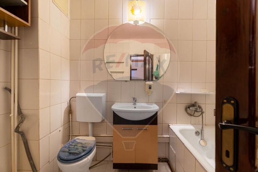 Apartament cu 2 camere decomandat în Craiter