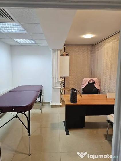 Apartament cu 4 camere decomandat în Central