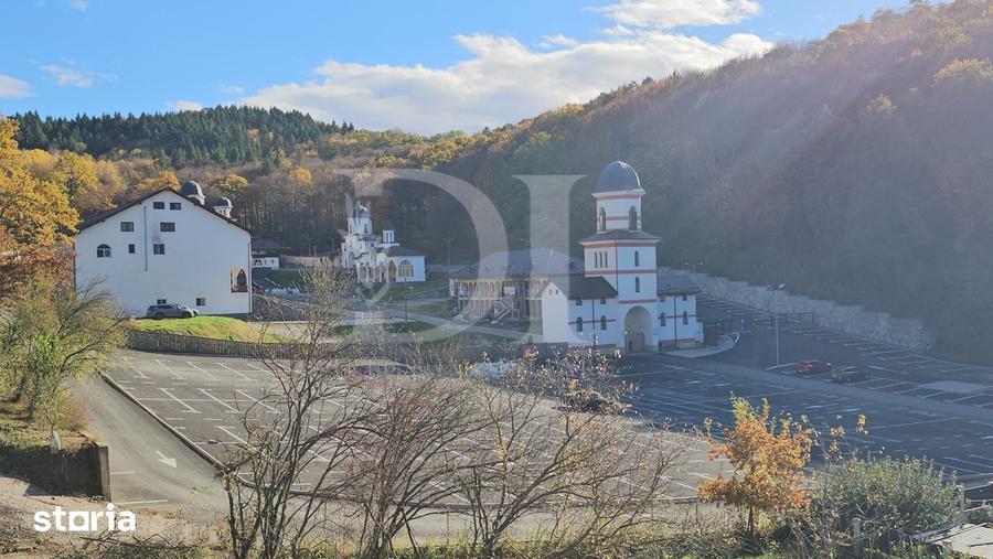 Casă cu 4 camere cu Teren 275 Mp în Zorilor