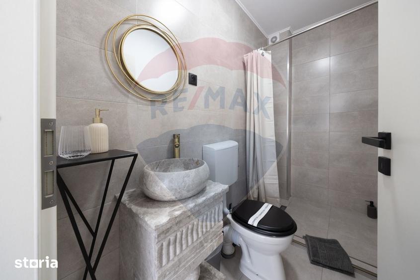 Casă cu 4 camere cu Teren 560 Mp în Central