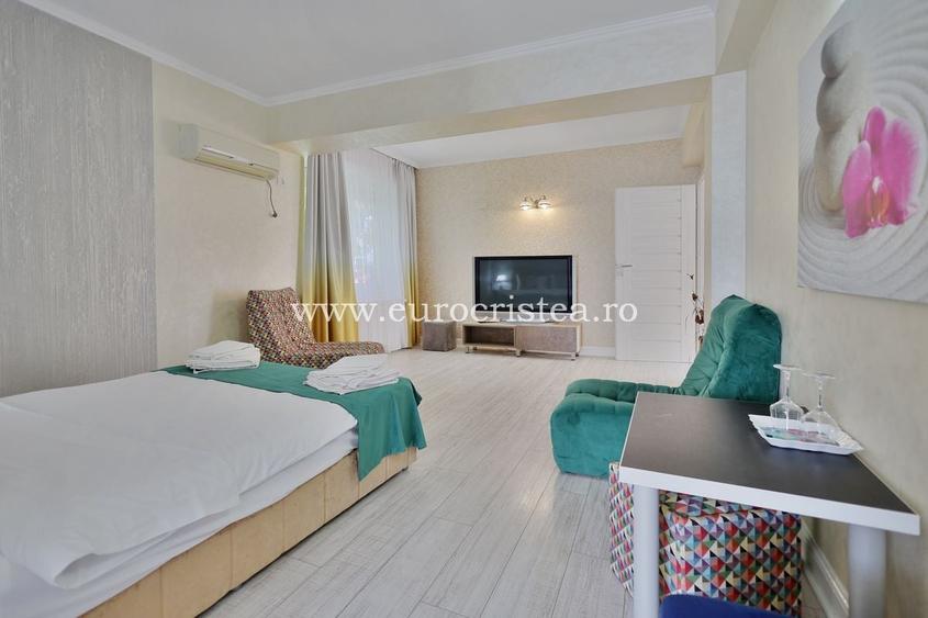 Casă cu 14 camere cu Canalizare în Central