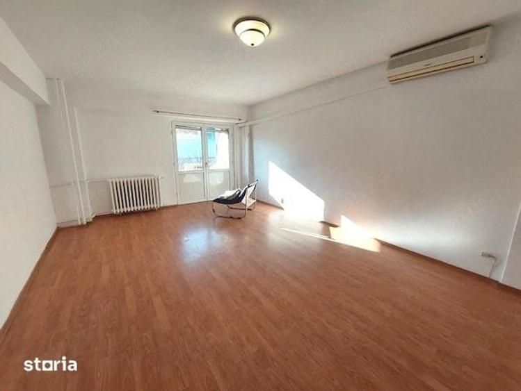 Apartament cu 2 camere decomandat în Centrul Istoric