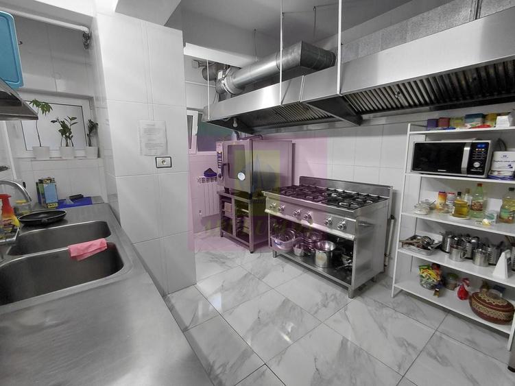 Apartament cu 5 camere decomandat în Unirii