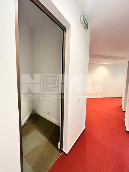 Birou, de 230 mp, în Ultracentral