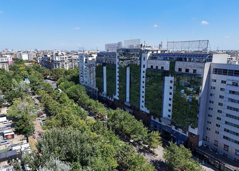 Birou, de 13,250 mp, în Unirii