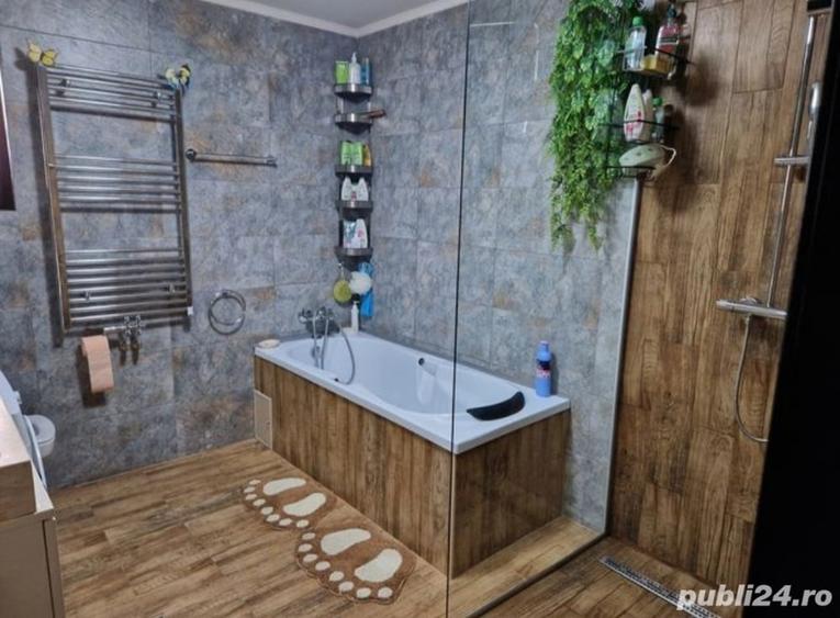 Casă cu 3 camere în Central