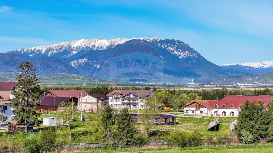 Hotel/Pensiune, de 2,950 mp, în Pănicel