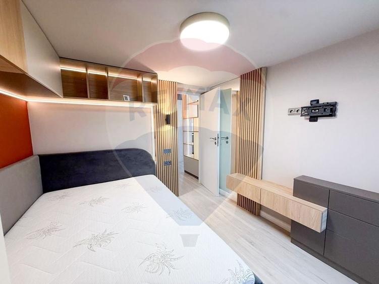 Apartament cu 3 camere, mobilat în Politehnica